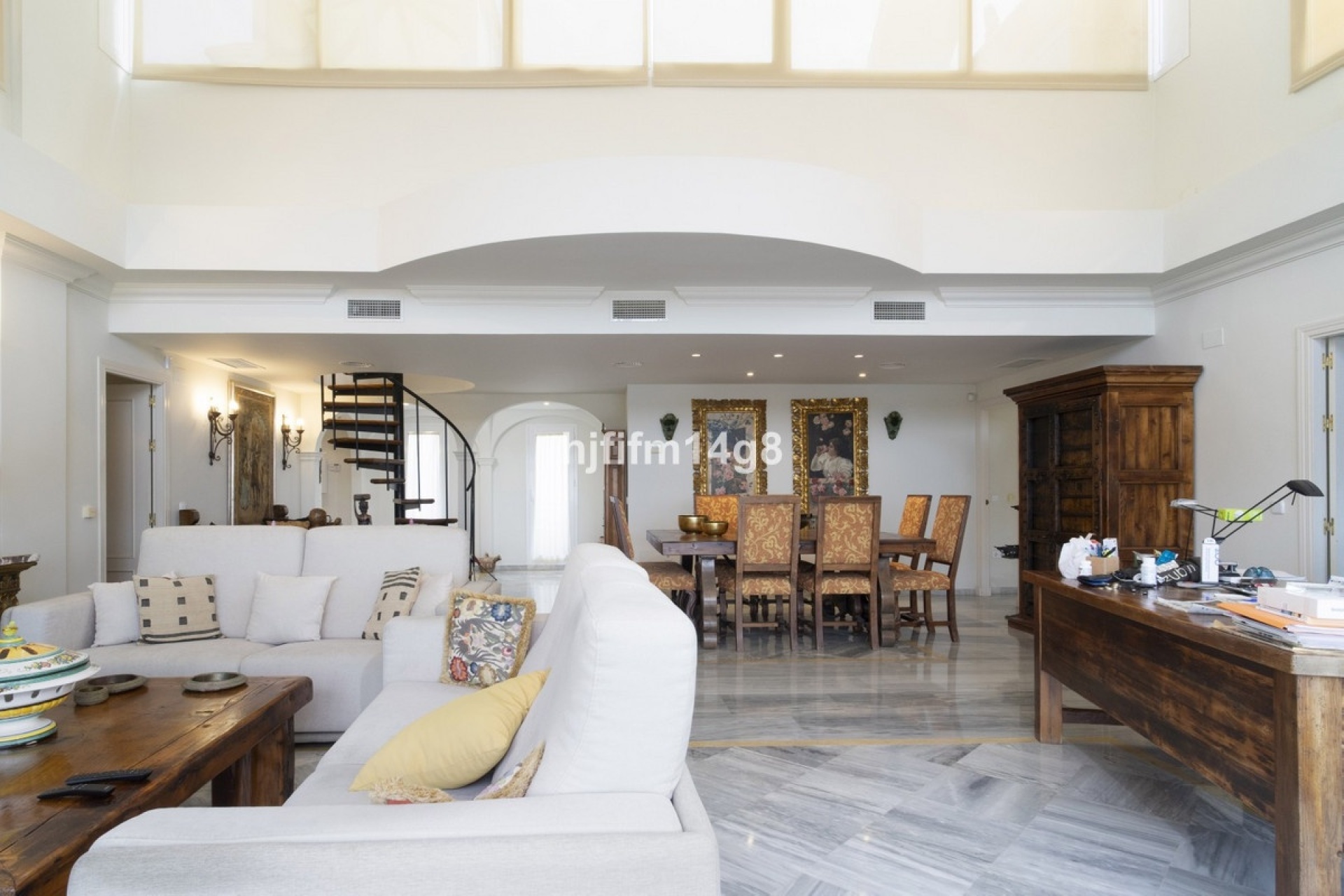 Resale - apartment - Marbella - Nueva Andalucía