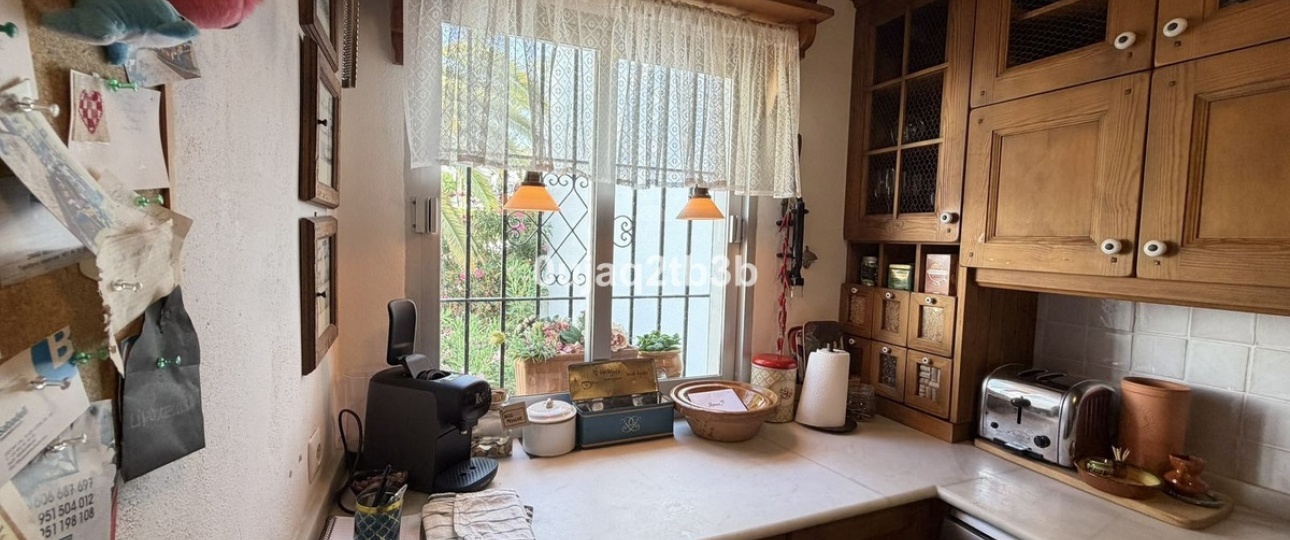 Resale - apartment - Marbella - Nueva Andalucía