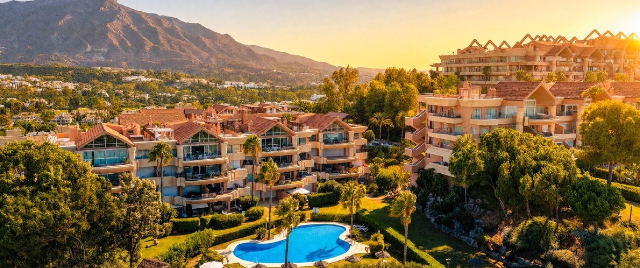 Resale - apartment - Marbella - Nueva Andalucía