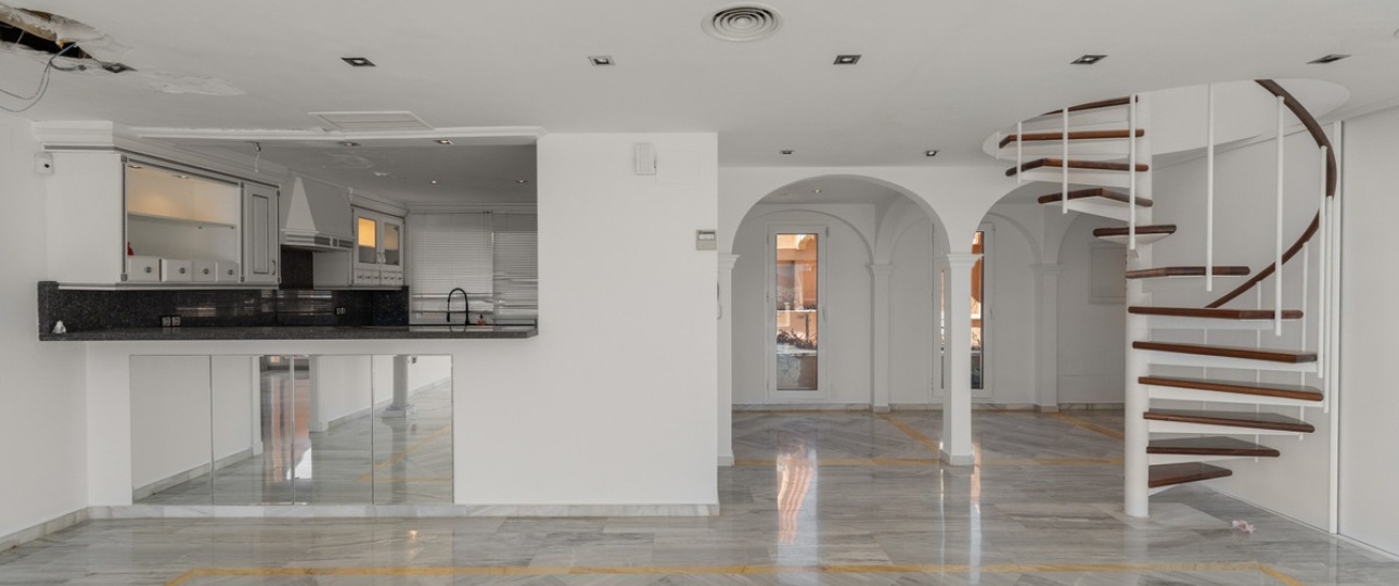 Resale - apartment - Marbella - Nueva Andalucía