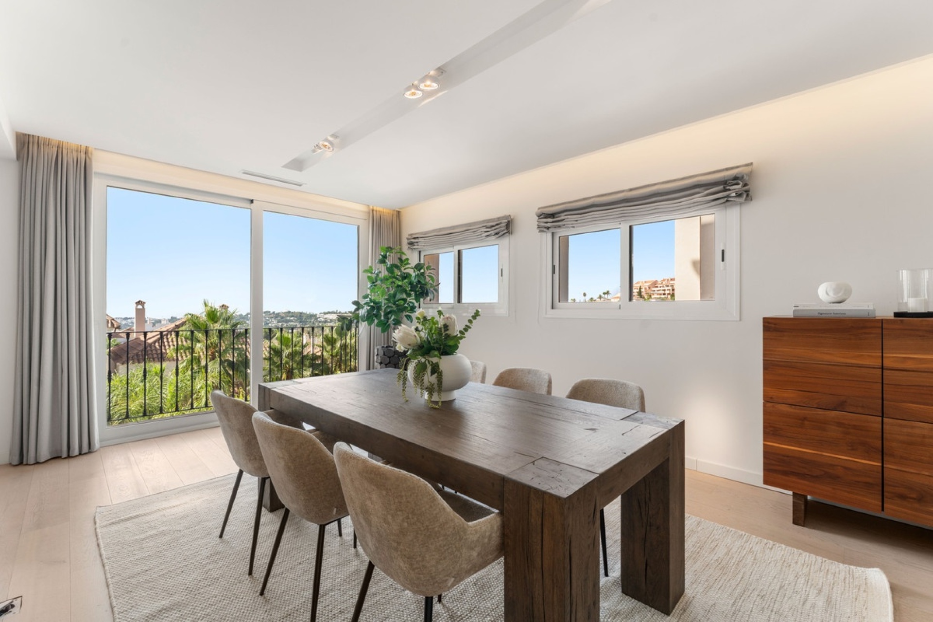 Resale - apartment - Marbella - Nueva Andalucía