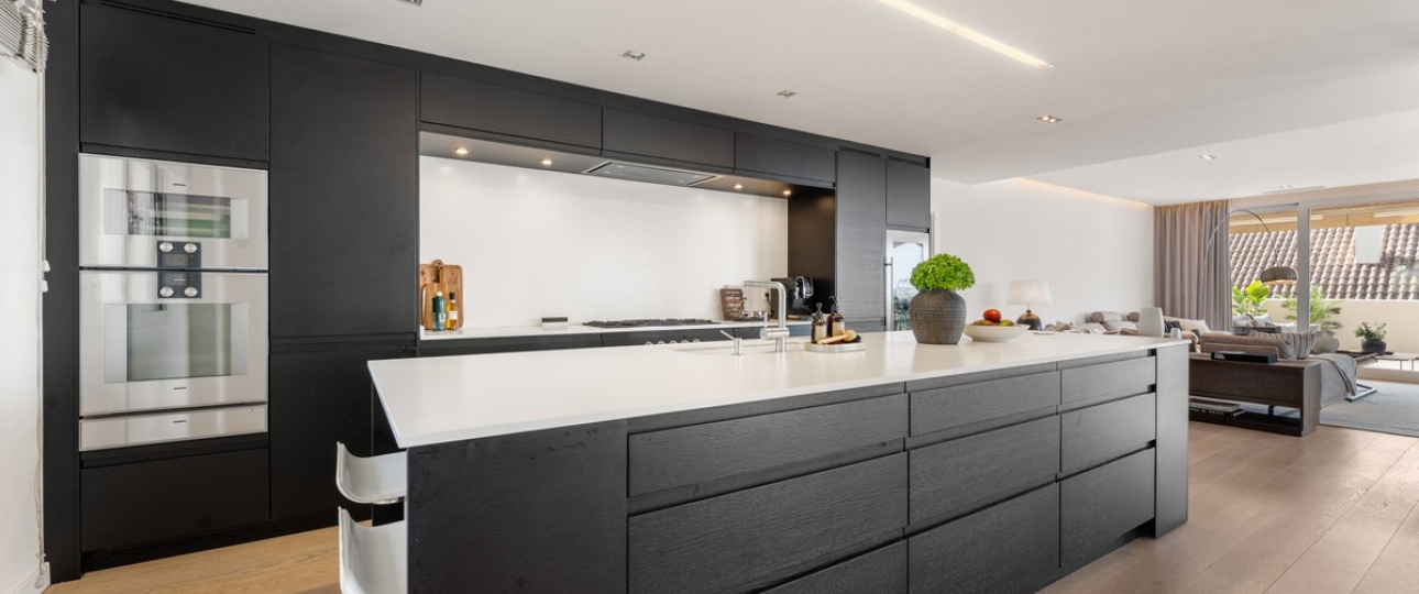 Resale - apartment - Marbella - Nueva Andalucía