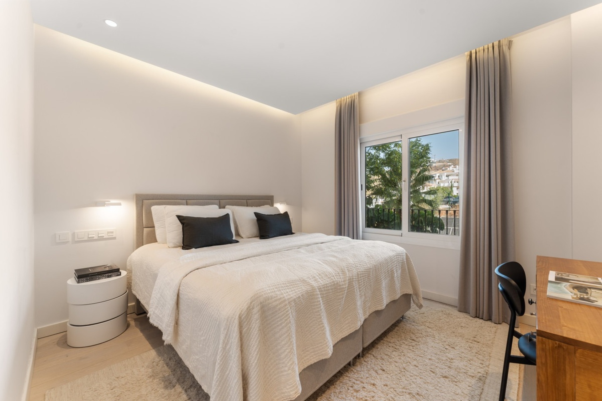 Resale - apartment - Marbella - Nueva Andalucía