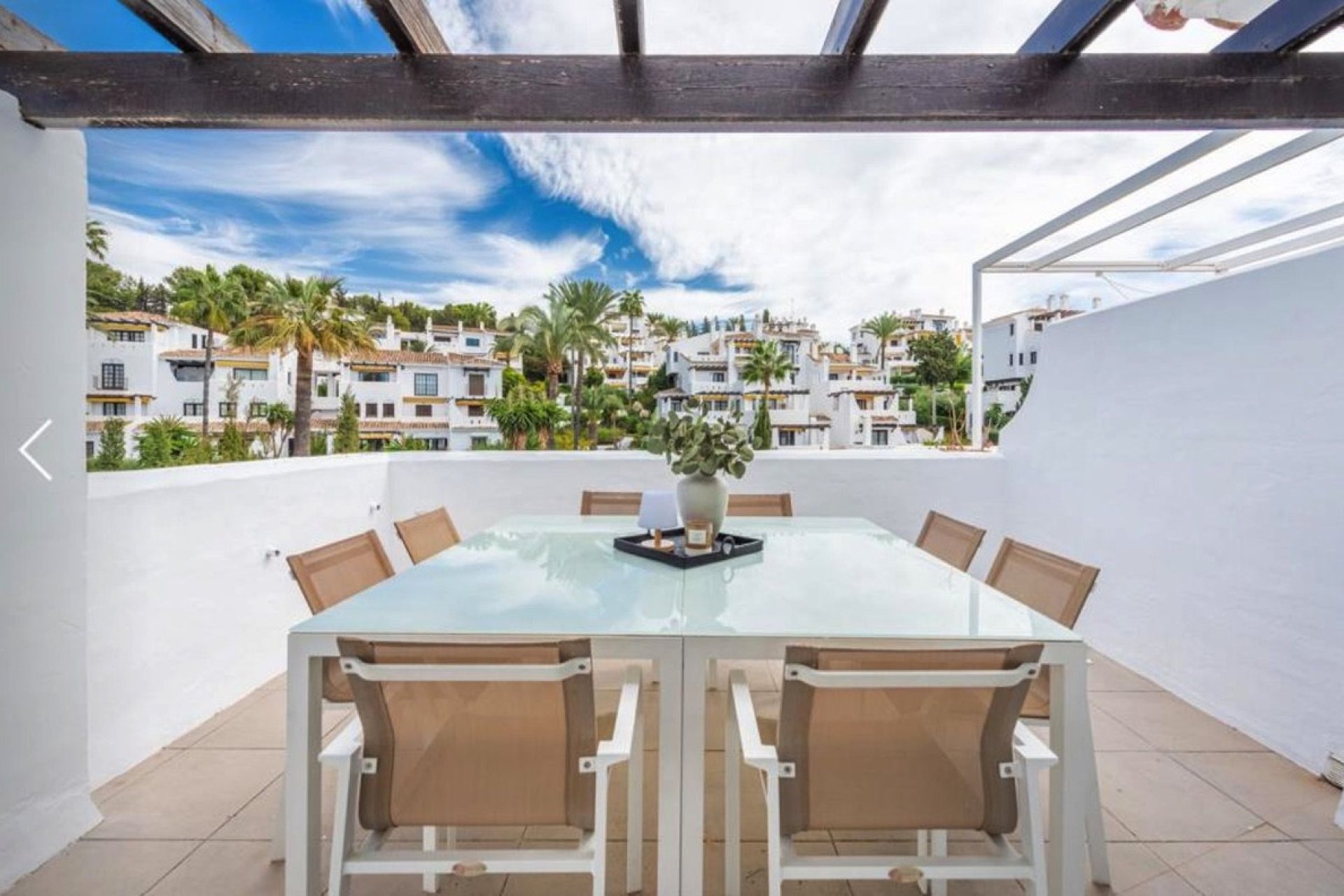 Resale - apartment - Marbella - Nueva Andalucía