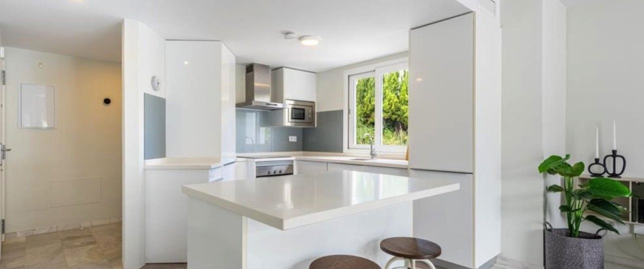Resale - apartment - Marbella - Nueva Andalucía