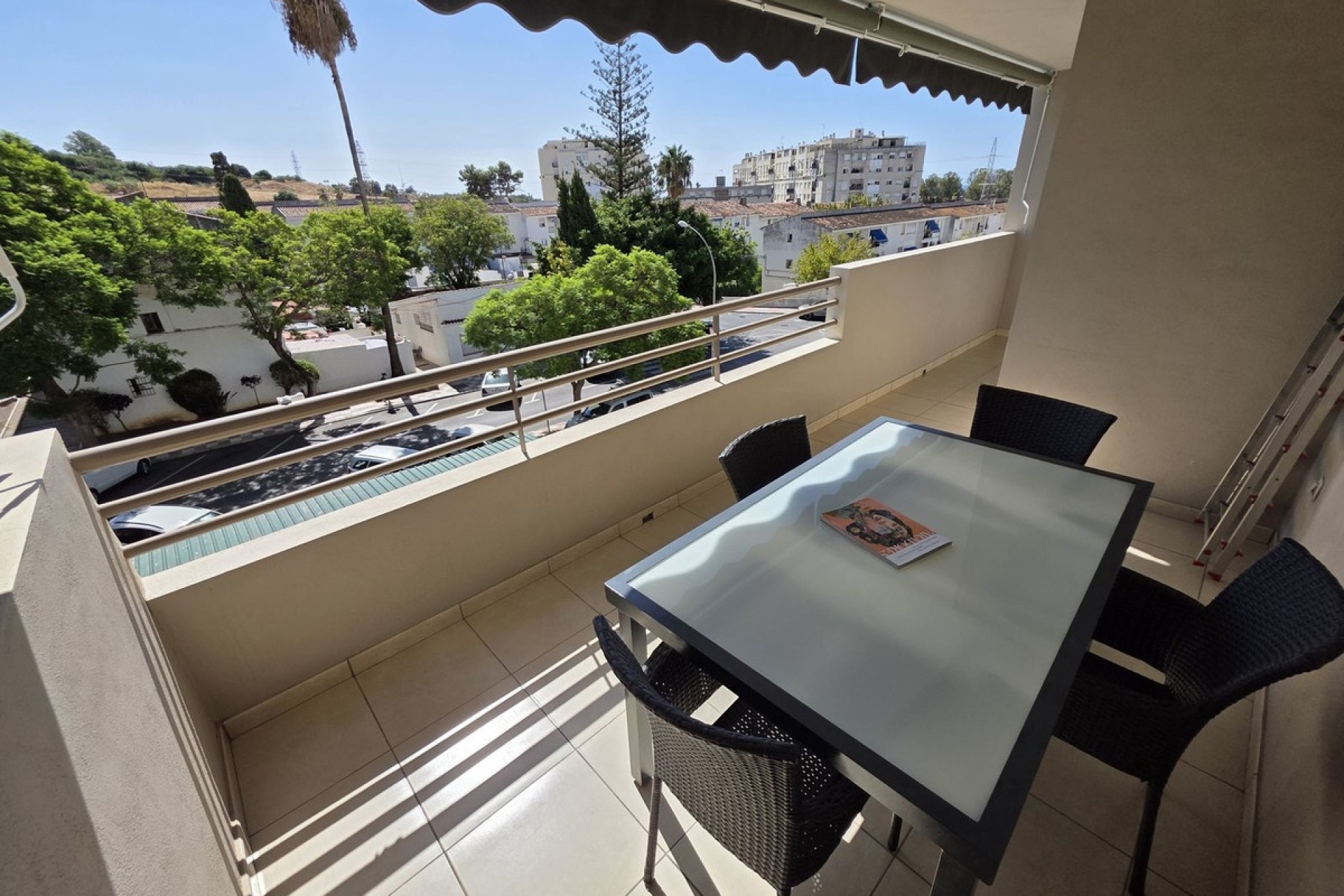 Resale - apartment - Marbella - Nueva Andalucía