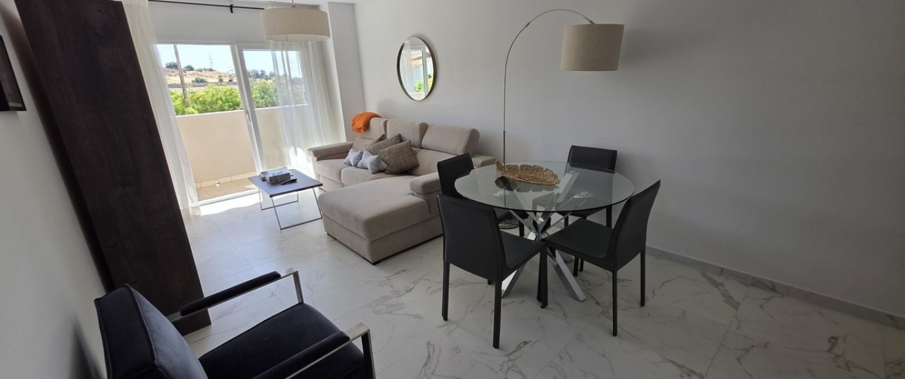 Resale - apartment - Marbella - Nueva Andalucía