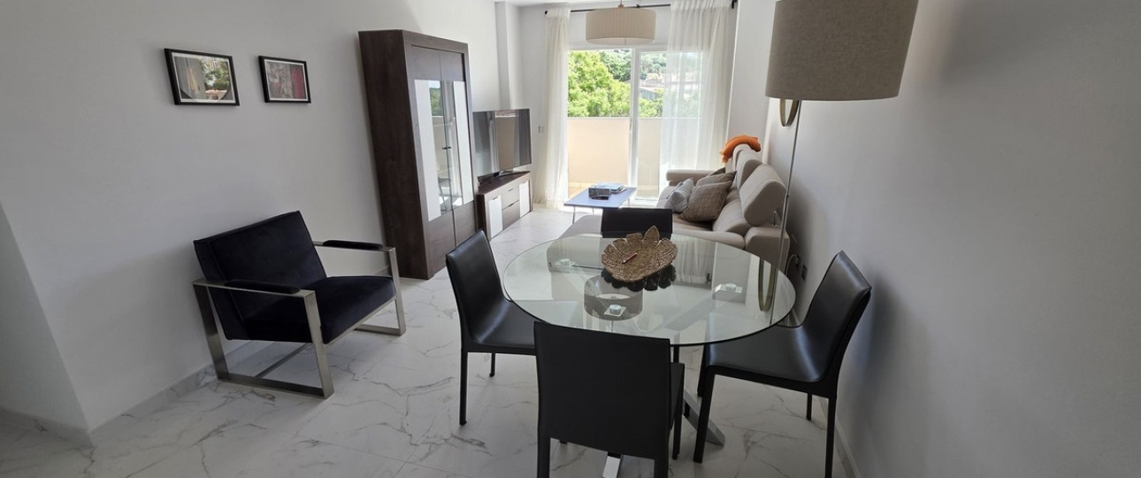 Resale - apartment - Marbella - Nueva Andalucía