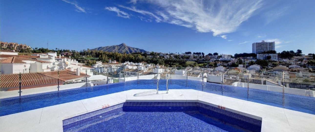 Resale - apartment - Marbella - Nueva Andalucía