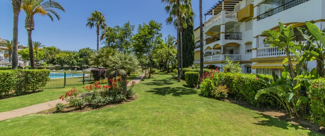 Resale - apartment - Marbella - Nueva Andalucía