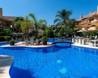 Resale - apartment - Marbella - Nueva Andalucía