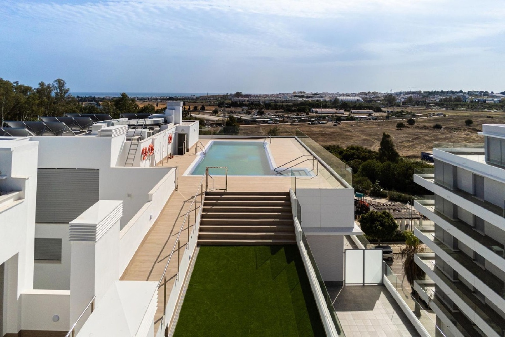 Resale - apartment - Marbella - Nueva Andalucía