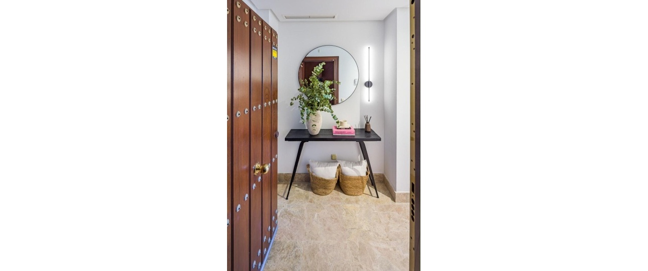 Resale - apartment - Marbella - Nueva Andalucía