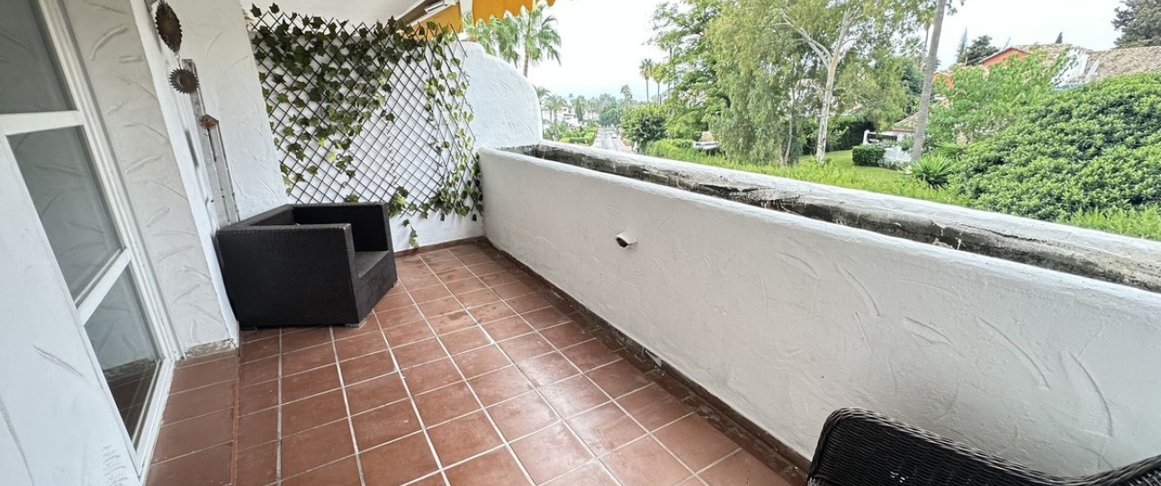 Resale - apartment - Marbella - Nueva Andalucía