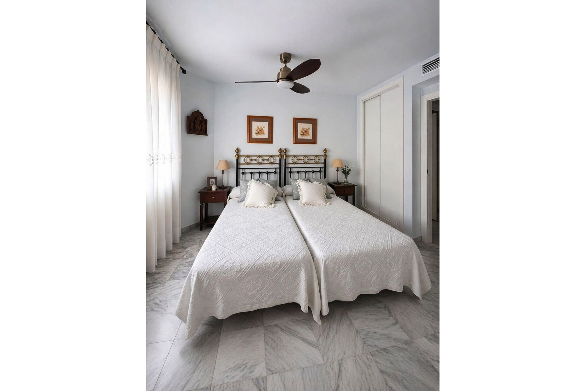 Resale - apartment - Marbella - Nueva Andalucía