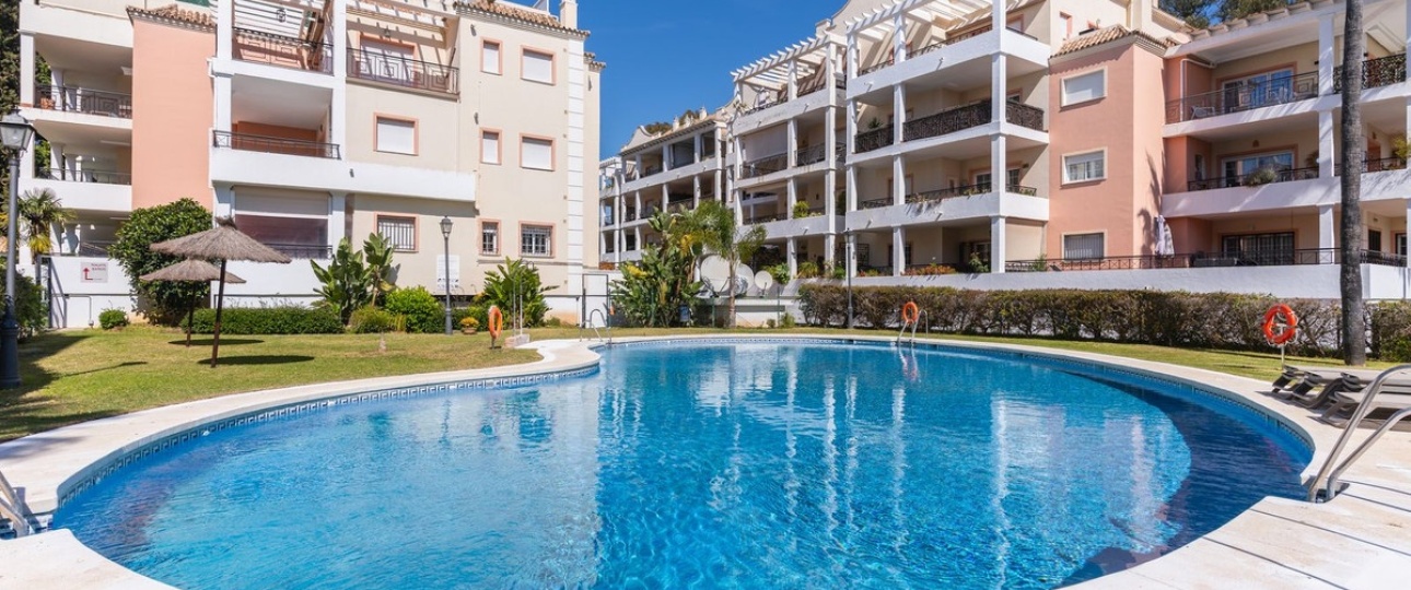Resale - apartment - Marbella - Nueva Andalucía