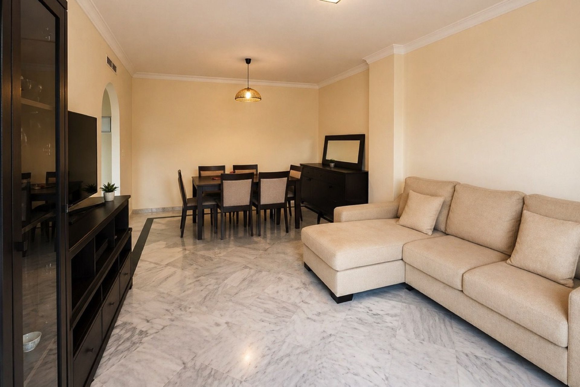 Resale - apartment - Marbella - Nueva Andalucía