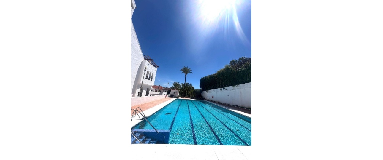 Resale - apartment - Marbella - Nueva Andalucía