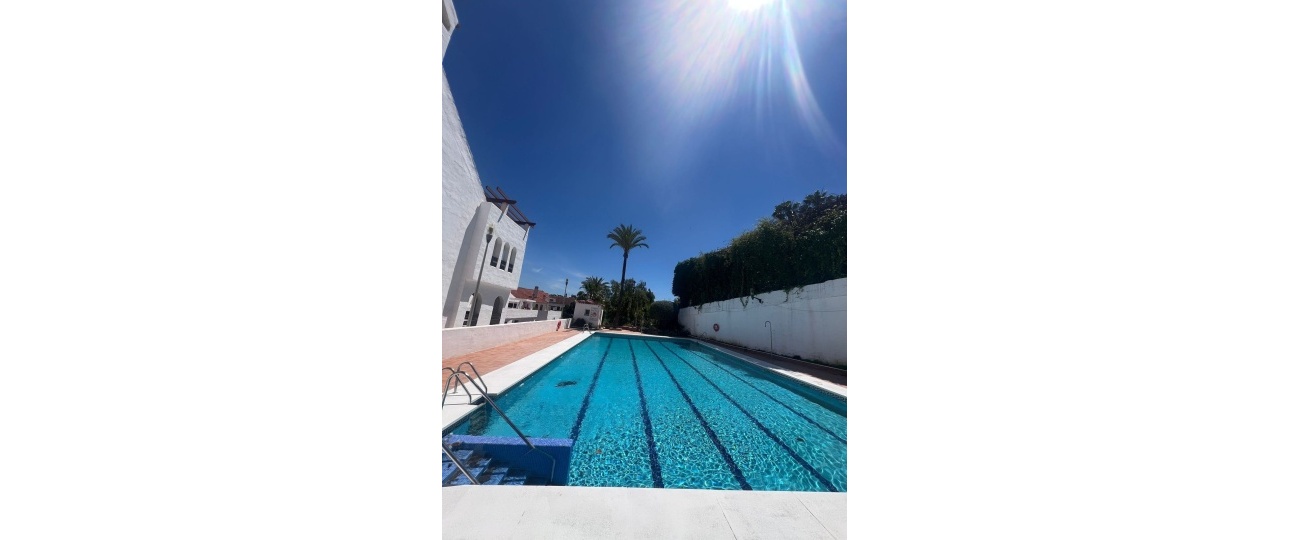 Resale - apartment - Marbella - Nueva Andalucía