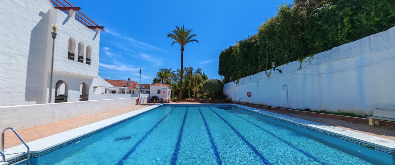 Resale - apartment - Marbella - Nueva Andalucía
