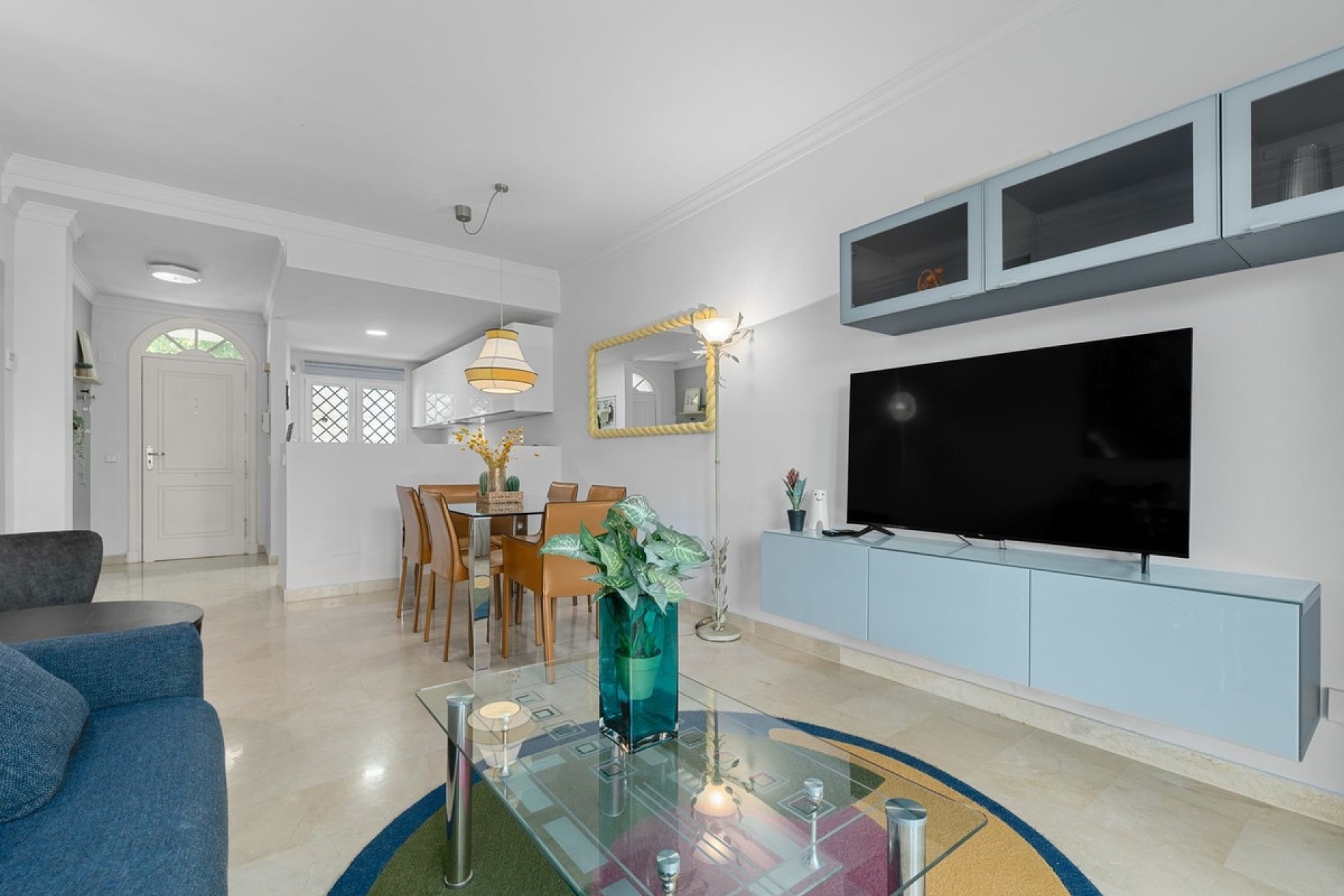Resale - apartment - Marbella - Nueva Andalucía
