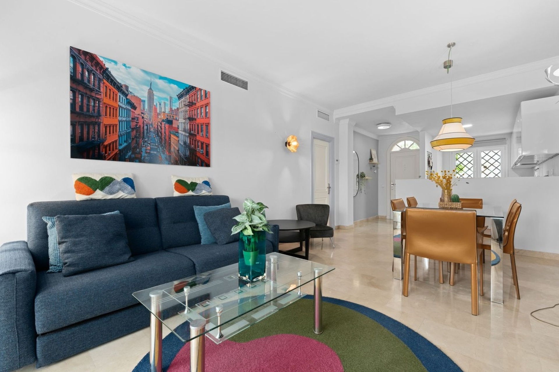 Resale - apartment - Marbella - Nueva Andalucía
