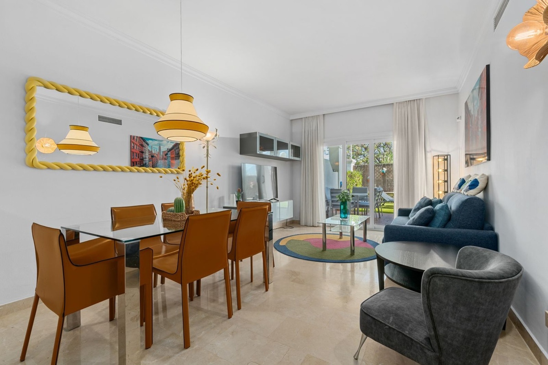 Resale - apartment - Marbella - Nueva Andalucía