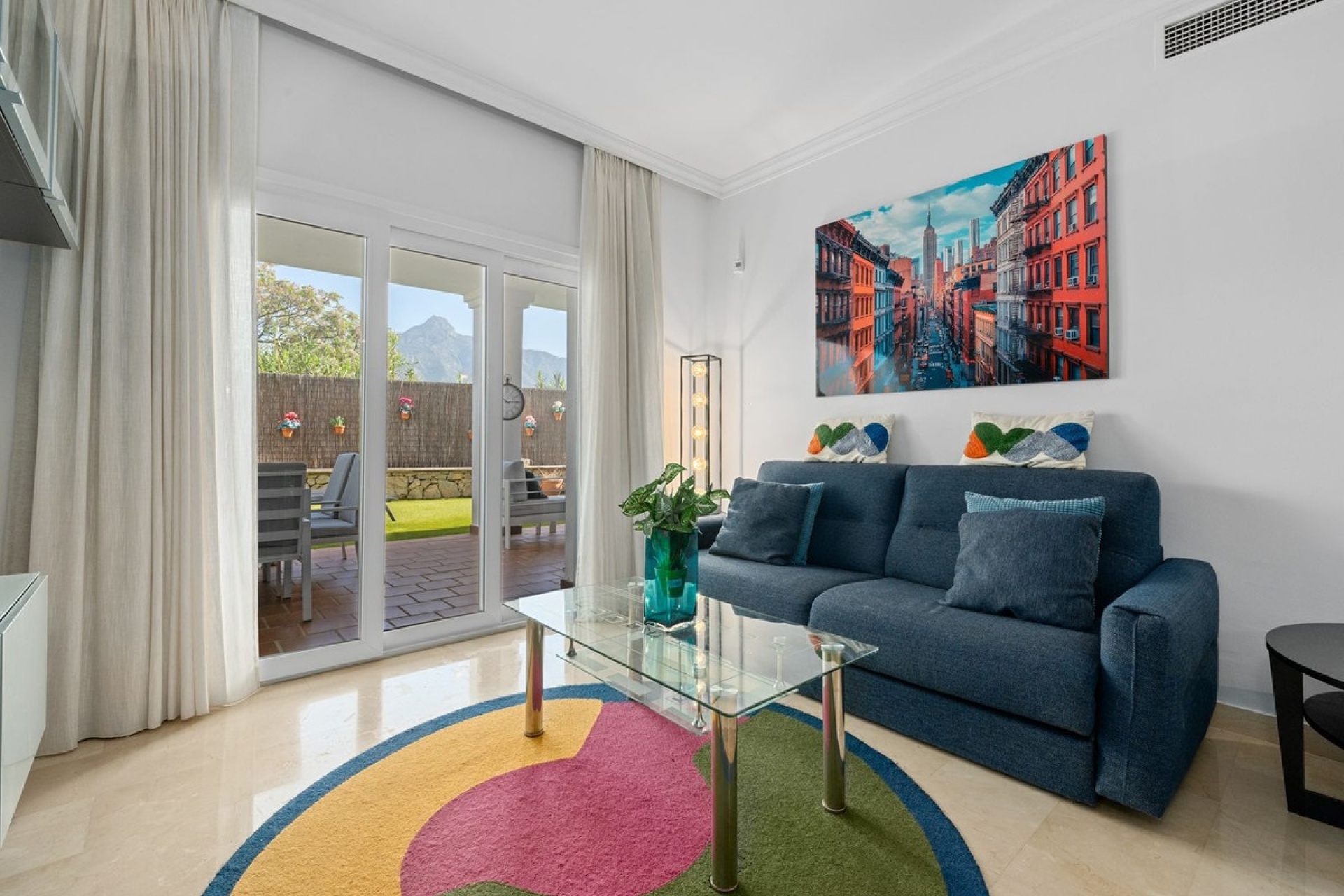 Resale - apartment - Marbella - Nueva Andalucía