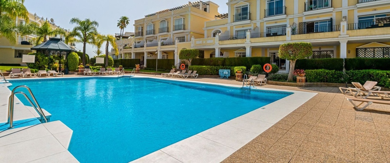 Resale - apartment - Marbella - Nueva Andalucía