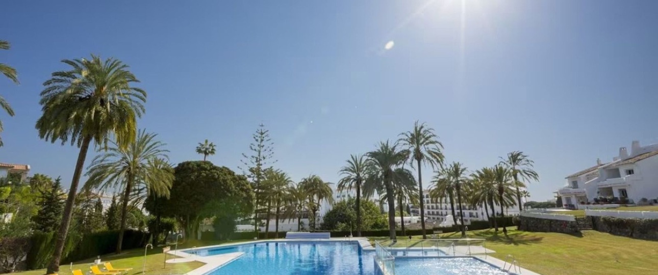 Resale - apartment - Marbella - Nueva Andalucía