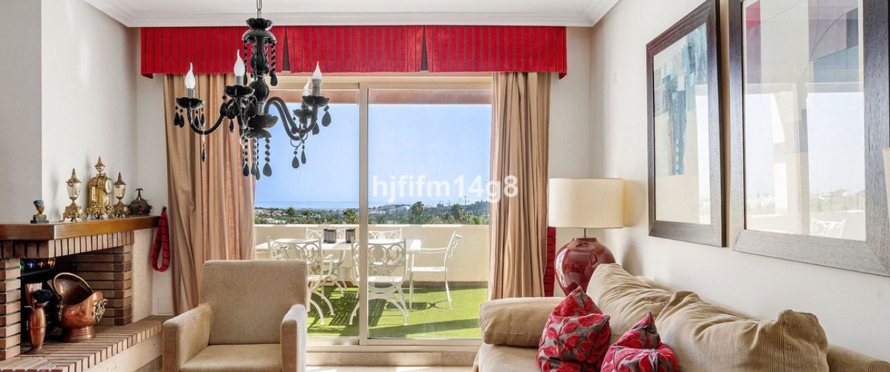 Resale - apartment - Marbella - Nueva Andalucía