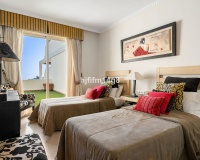 Resale - apartment - Marbella - Nueva Andalucía
