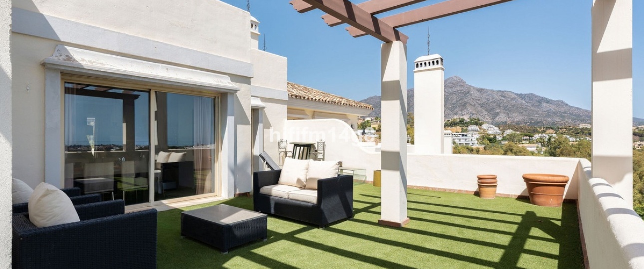 Resale - apartment - Marbella - Nueva Andalucía