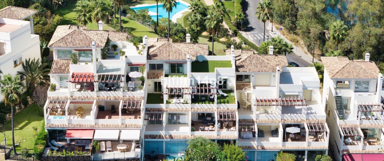 Resale - apartment - Marbella - Nueva Andalucía