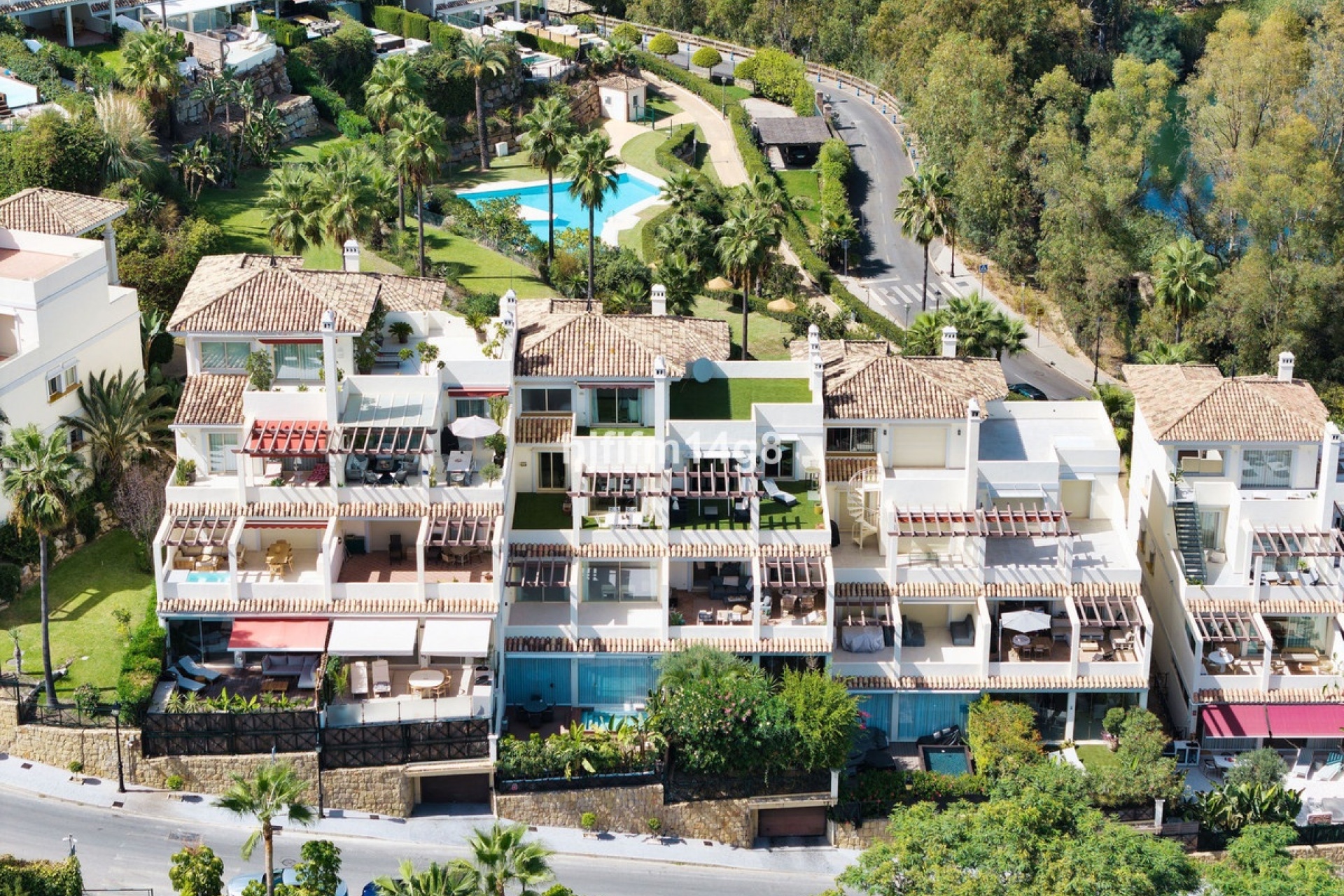 Resale - apartment - Marbella - Nueva Andalucía