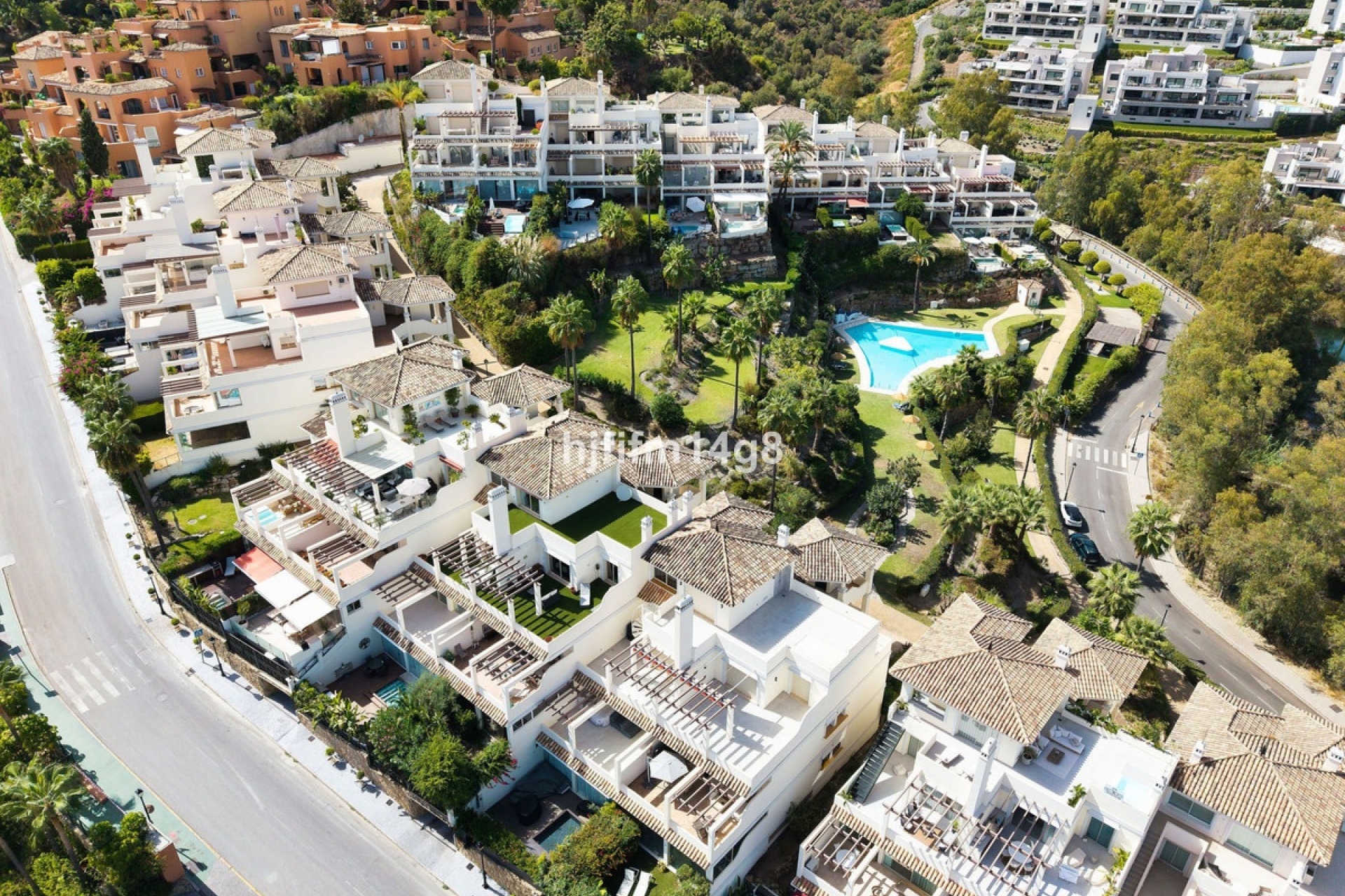 Resale - apartment - Marbella - Nueva Andalucía