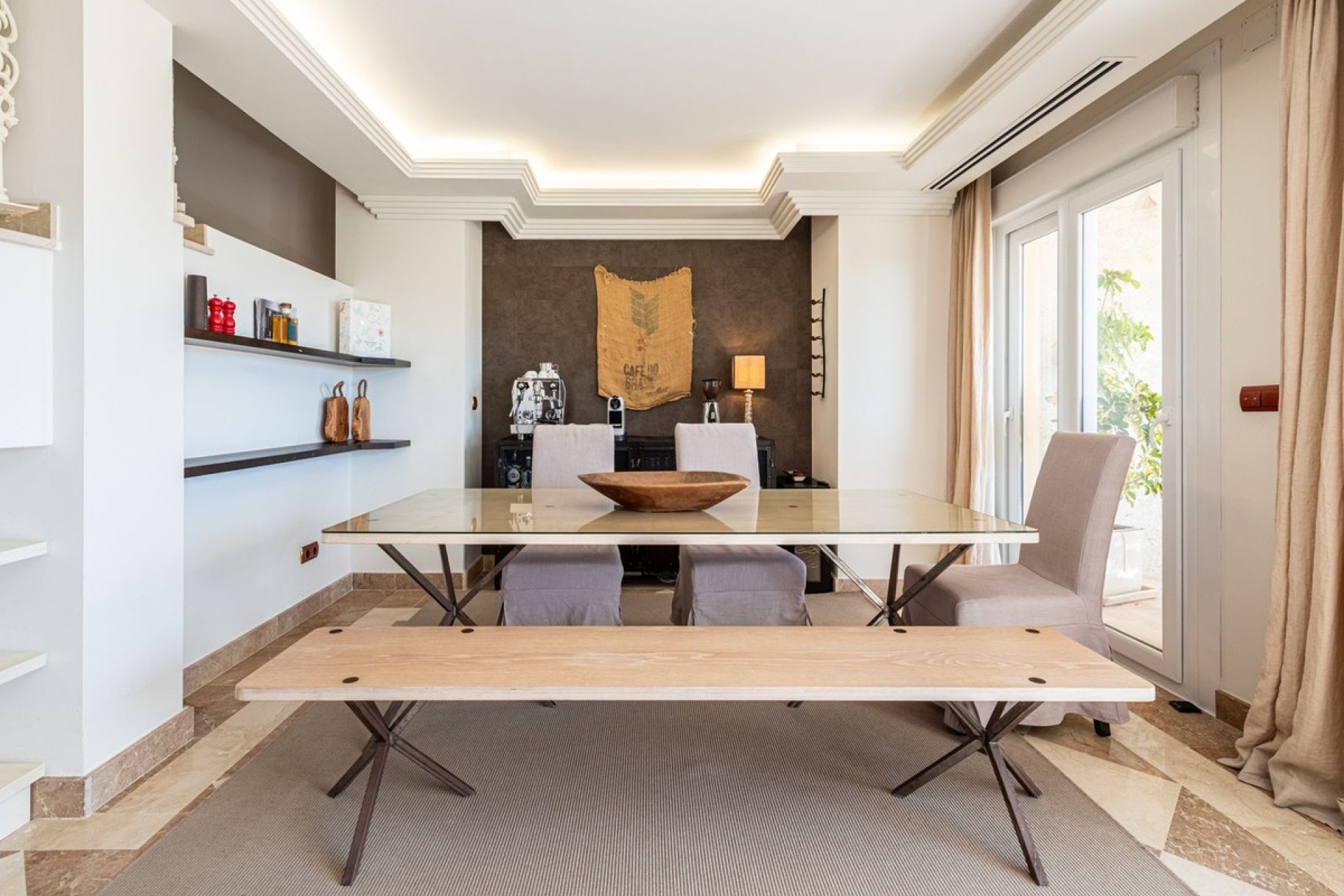 Resale - apartment - Marbella - Nueva Andalucía