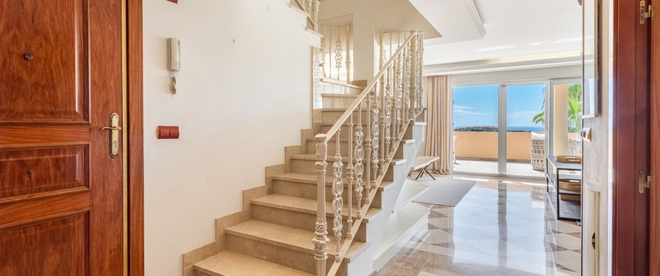 Resale - apartment - Marbella - Nueva Andalucía