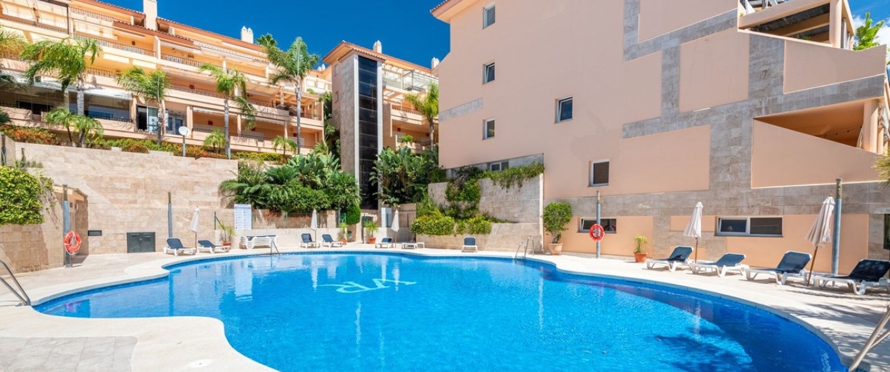 Resale - apartment - Marbella - Nueva Andalucía
