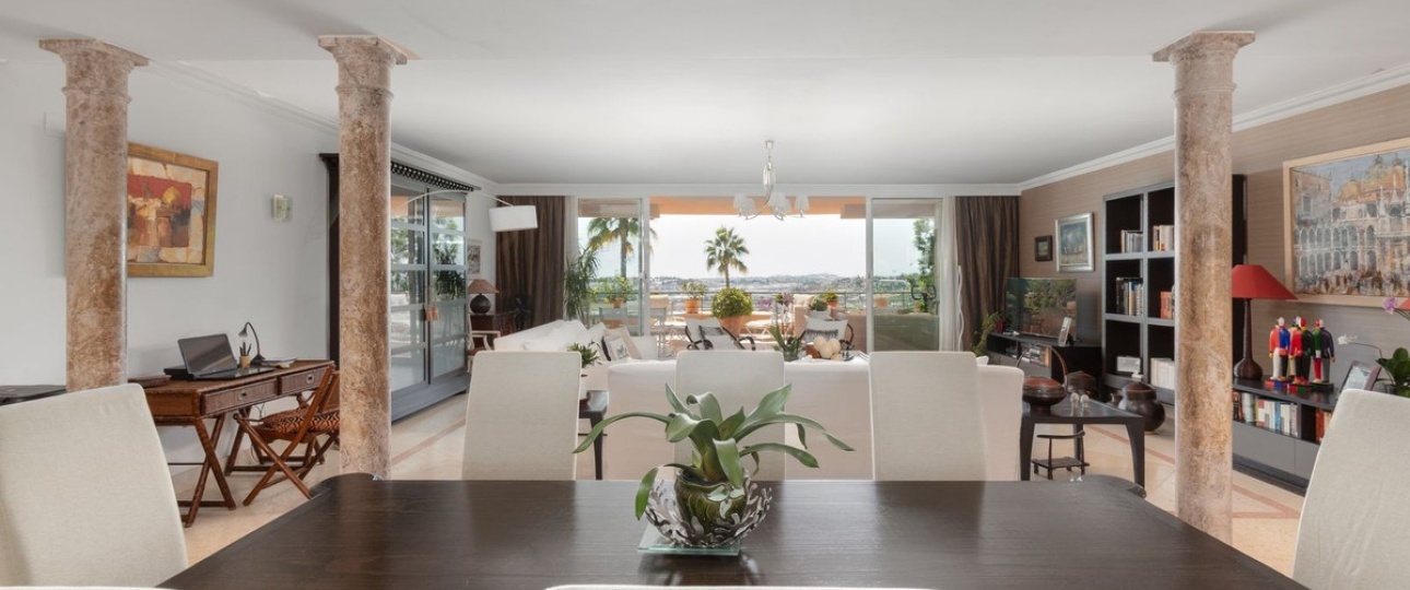 Resale - apartment - Marbella - Nueva Andalucía