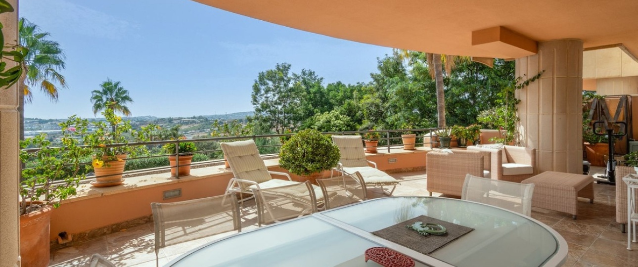 Resale - apartment - Marbella - Nueva Andalucía