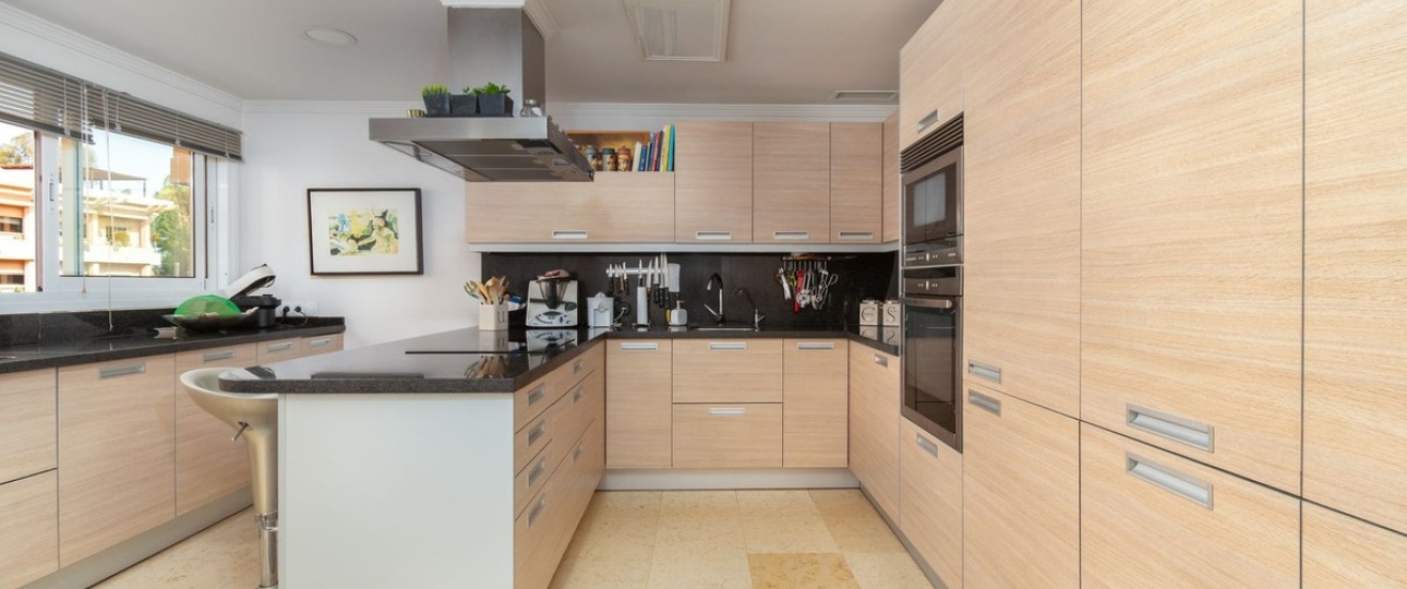 Resale - apartment - Marbella - Nueva Andalucía