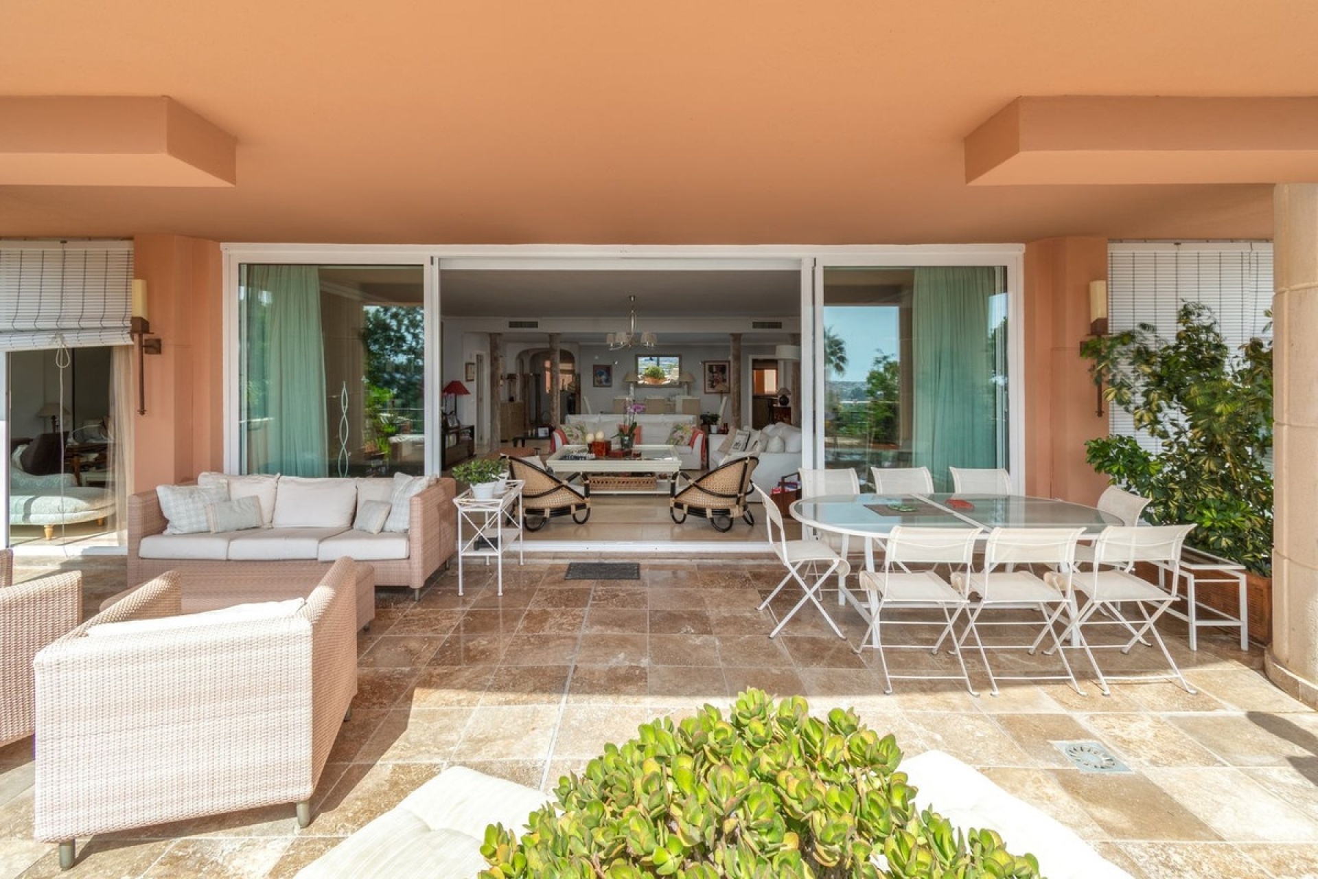 Resale - apartment - Marbella - Nueva Andalucía