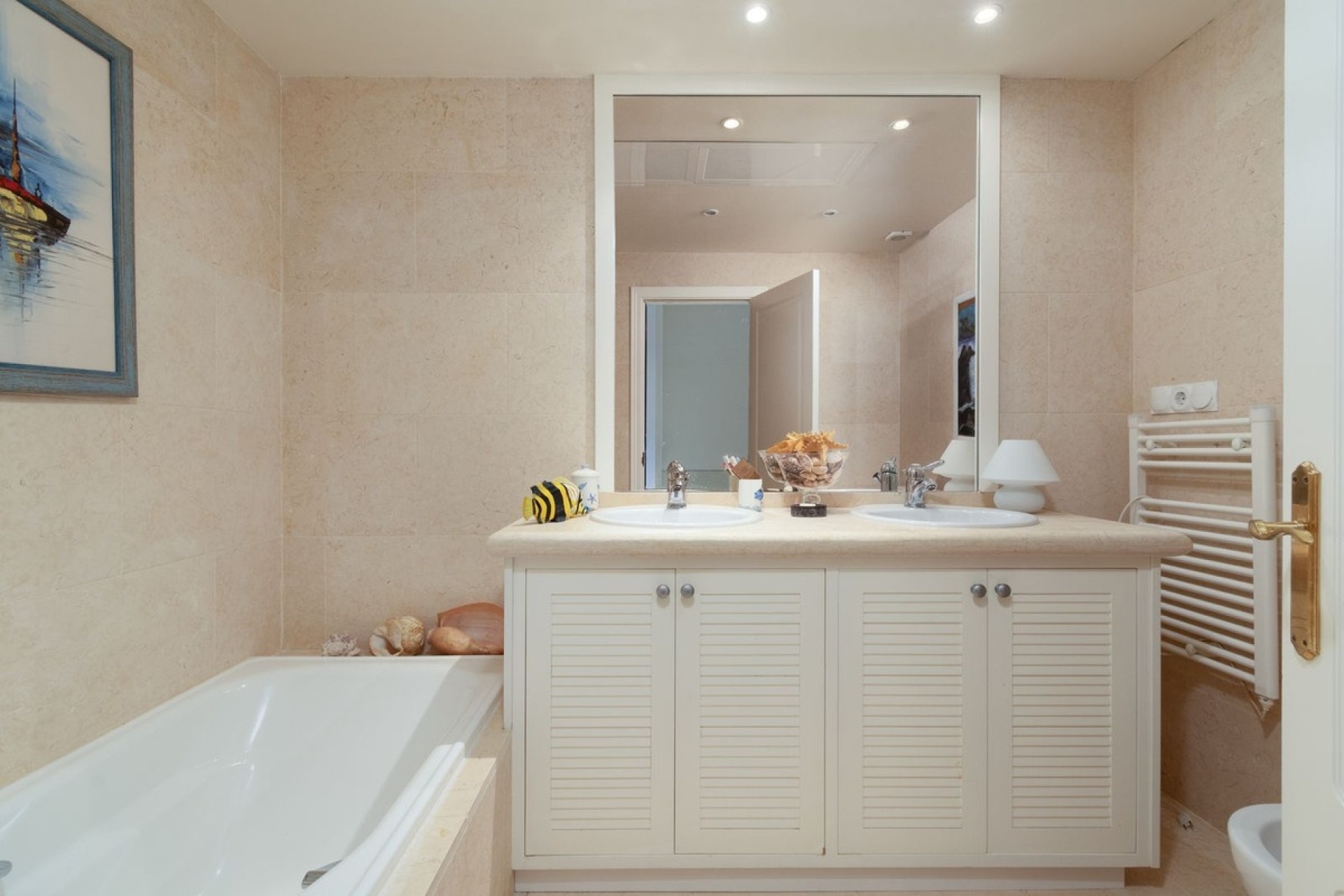 Resale - apartment - Marbella - Nueva Andalucía