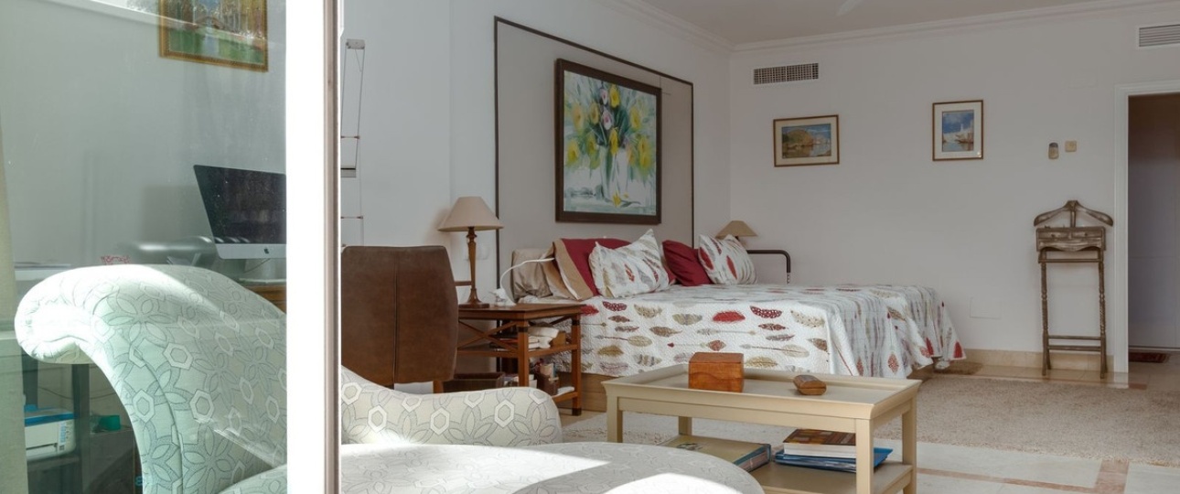 Resale - apartment - Marbella - Nueva Andalucía