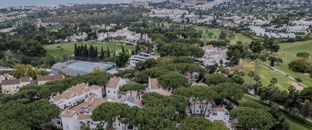 Resale - apartment - Marbella - Nueva Andalucía