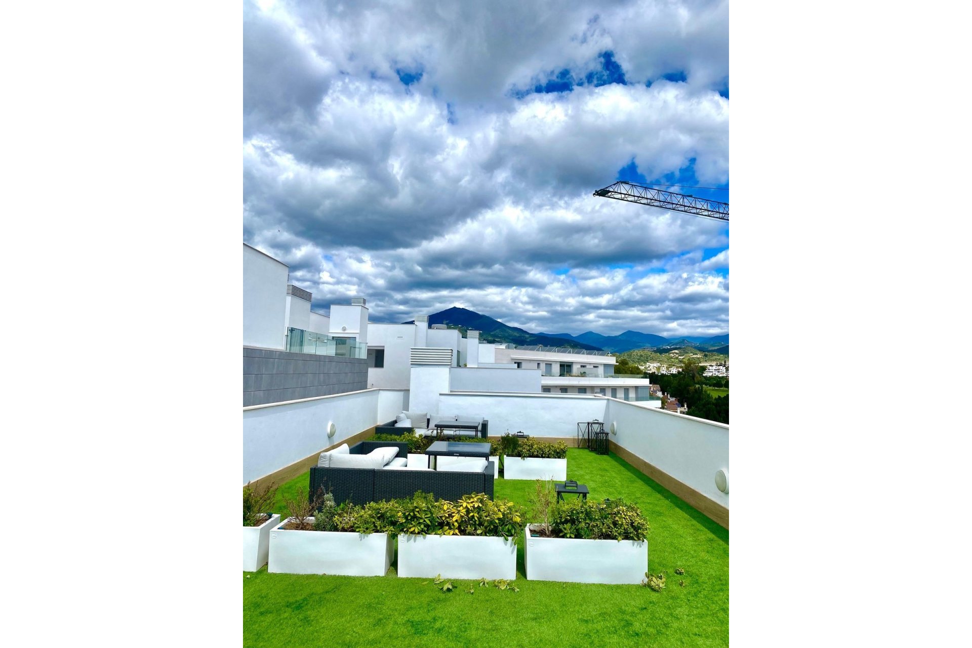 Resale - apartment - Marbella - Nueva Andalucía