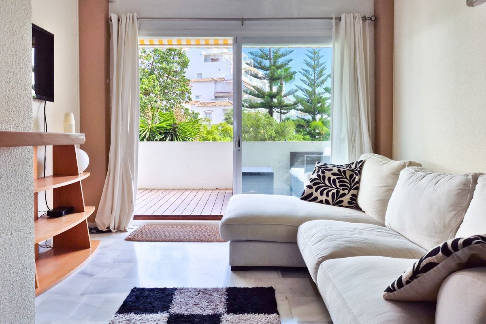 Resale - apartment - Marbella - Nueva Andalucía