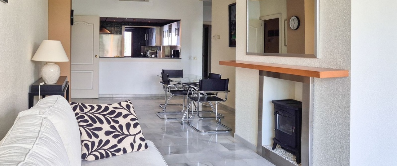 Resale - apartment - Marbella - Nueva Andalucía