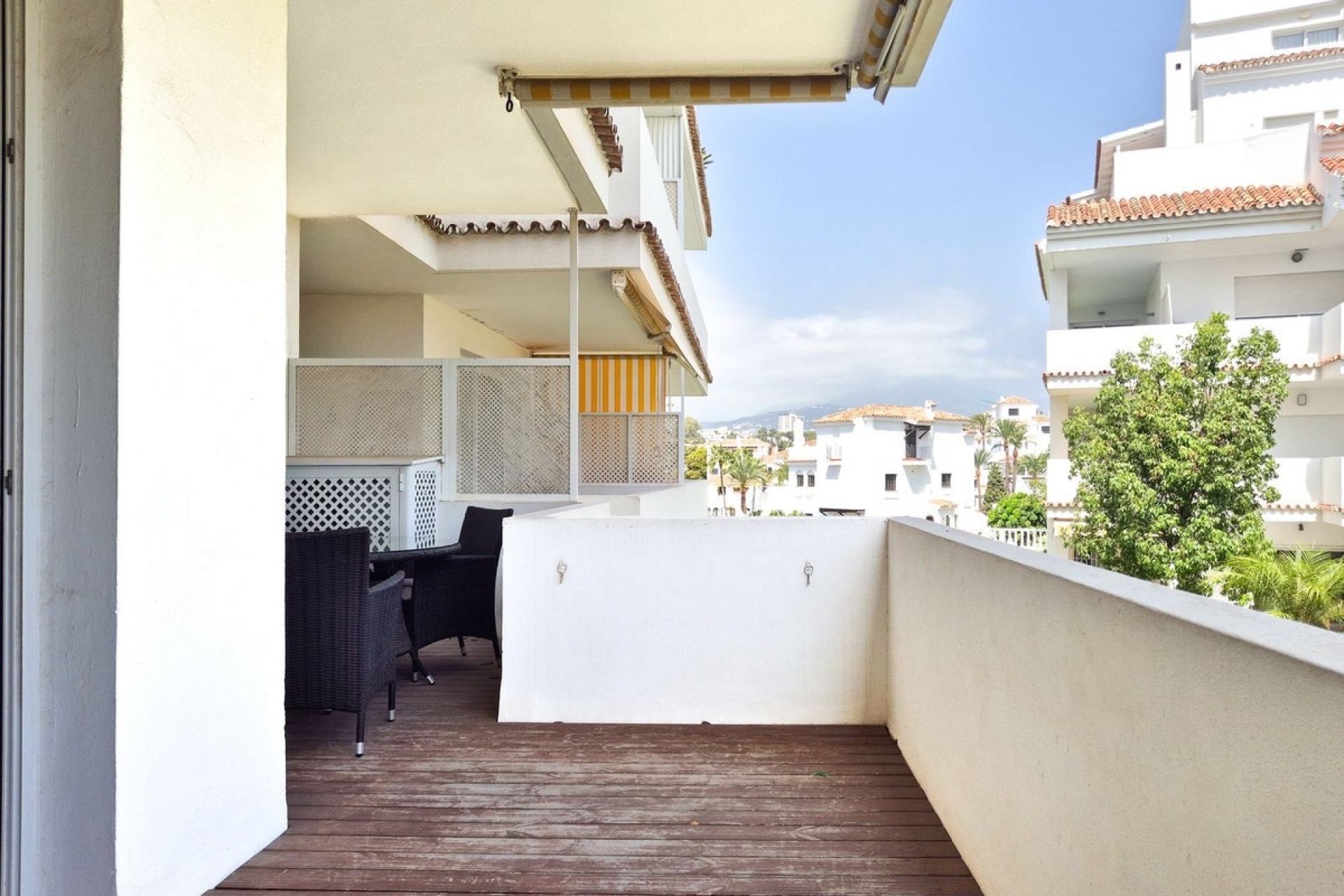 Resale - apartment - Marbella - Nueva Andalucía
